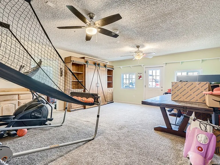 5945 N El Capitan Way — Photo 49