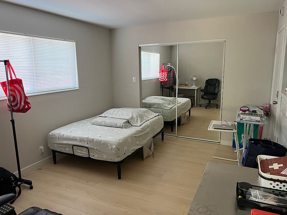 1st image of 1455 Wagoner Dr #1