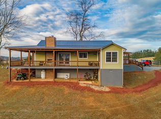 1357 Old Quaker Rd, Galax, VA 24333