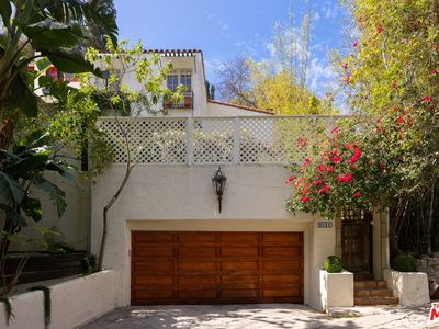 2025 Pinehurst Rd, Los Angeles, CA, 90068