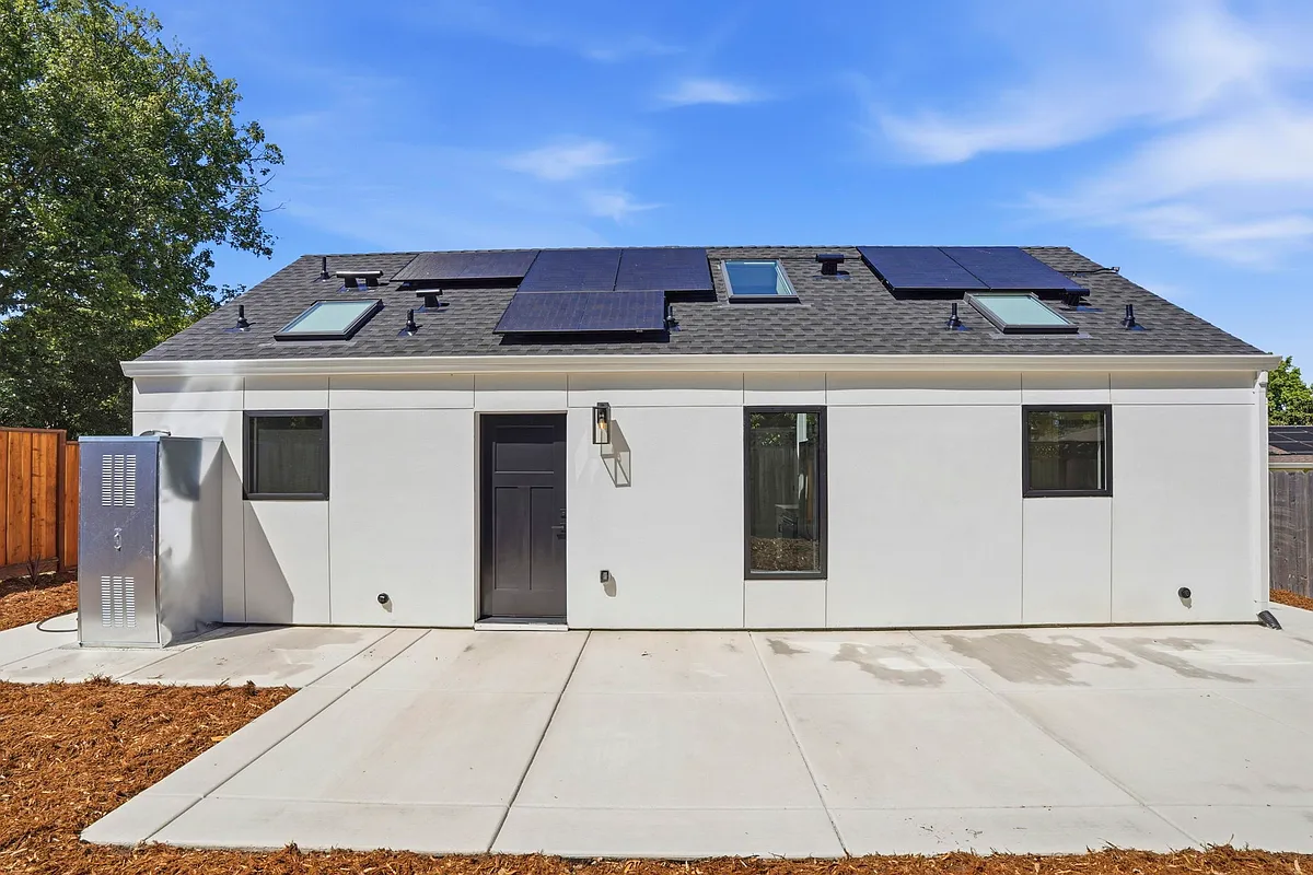Building Photo - 229 Steven Cir
