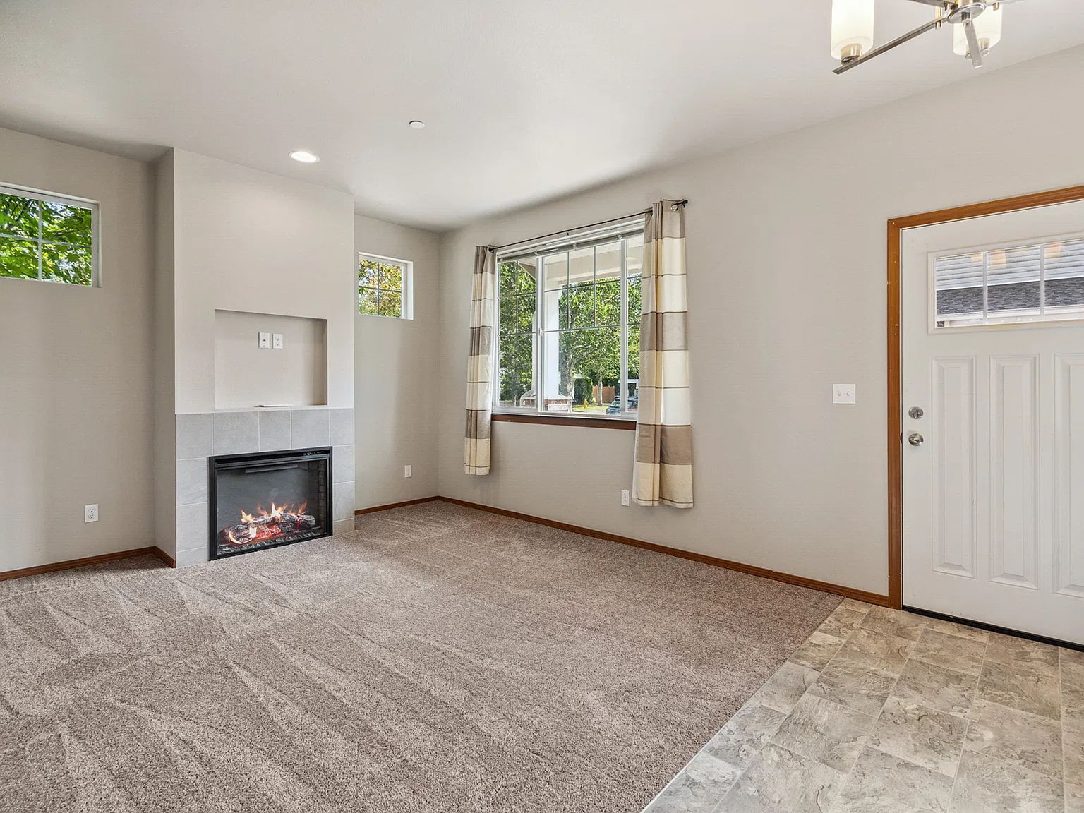 3 bed, 2.5 bath, 1491 sqft, $2,450 — Photo 4