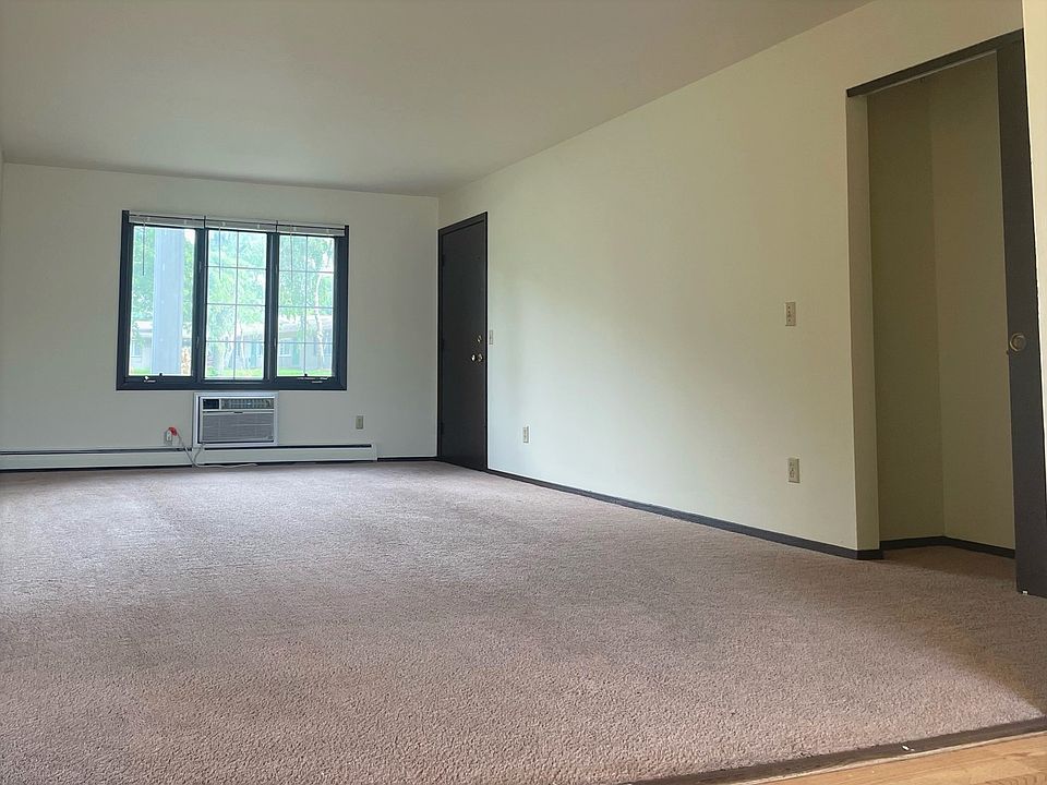 Living Room, Front Closet