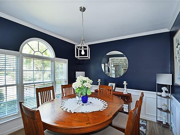 4th image of 5888 Cottonwood Ln