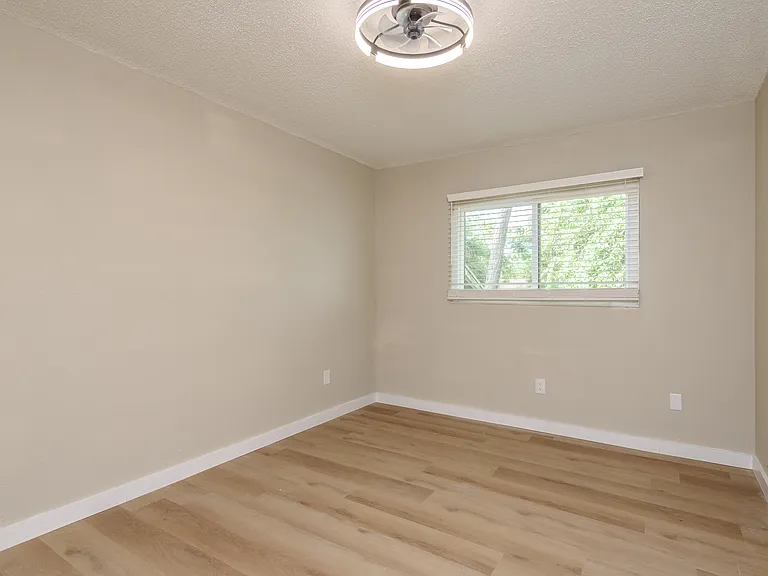 2890 S Pines Dr #123 — Photo 9