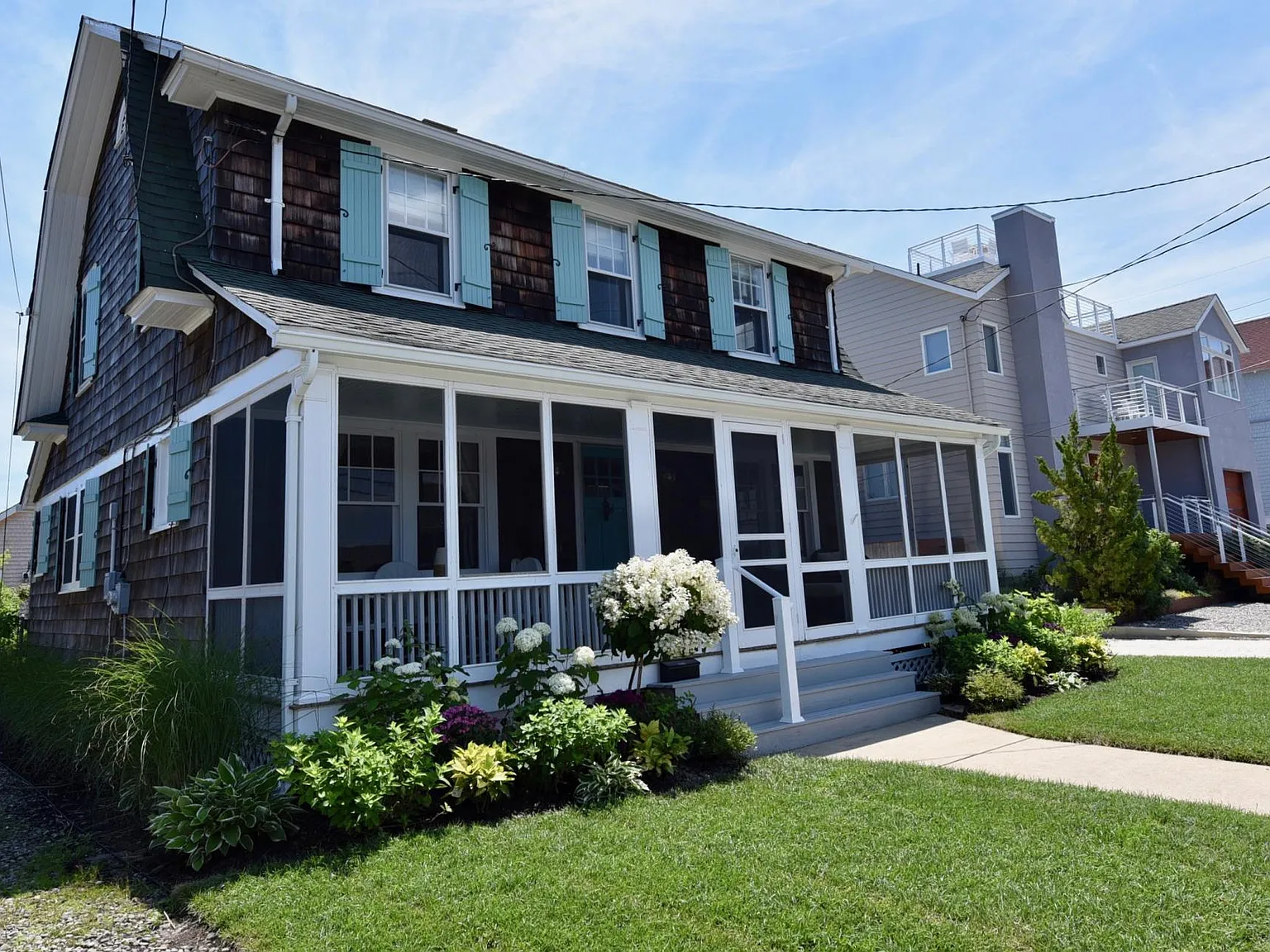 557 Lake Ave — Photo 3
