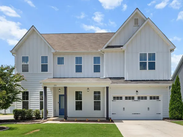 320 Long Lake Dr, Fuquay Varina, NC 27526
