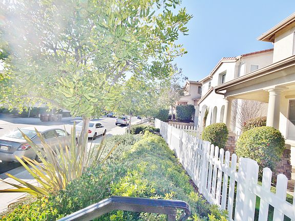 5th image of 27597 Chicory St