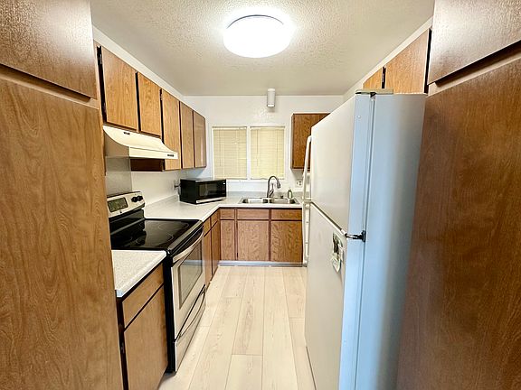 4th image of 98-1379 Koaheahe Pl APT 33