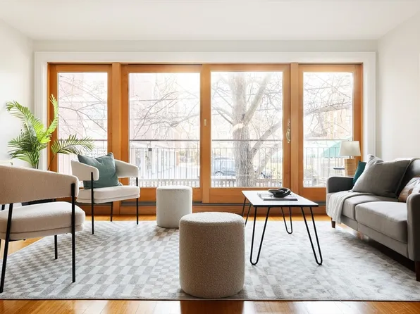 27 West St APT 3, Cambridge, MA 02139