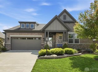 360 Woodstream Dr, Springboro, OH 45066