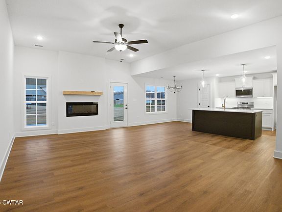 5th image of 164 Daybreak Loop