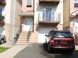 622 S 10th St, Newark, NJ 07108