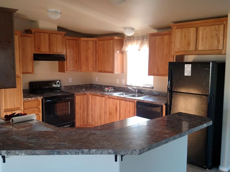 2nd image of 200 E Cherry Ave