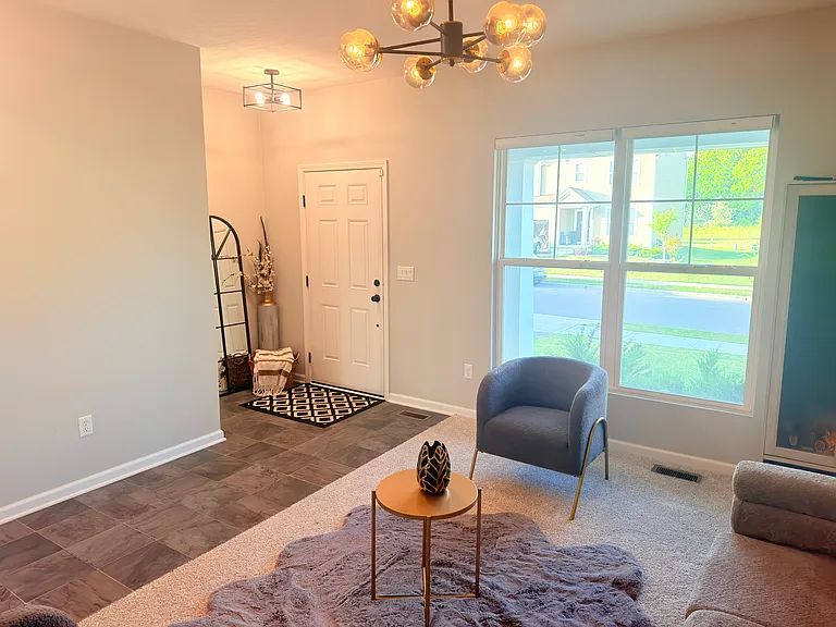 8951 Philmont Curve Dr — Photo 6