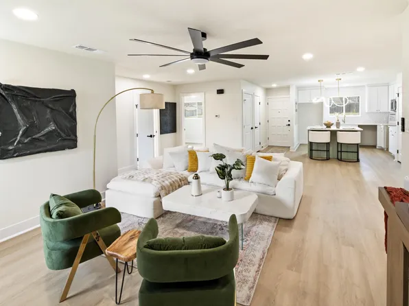 8401 Staunton Dr, Austin, TX 78758