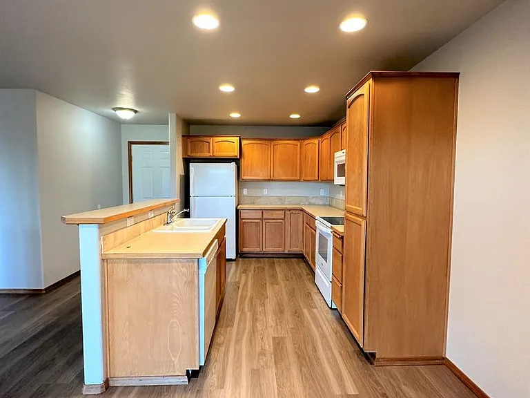 3706 W 19th Ct — Photo 11