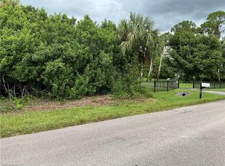 261 2nd ST NE, NAPLES, FL 34120