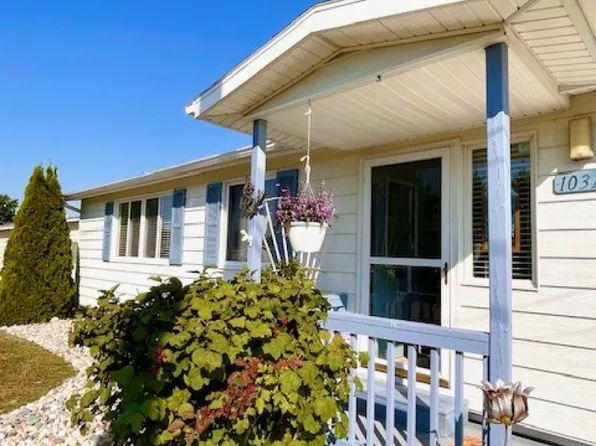 10314 7th St, Oscoda, MI 48750