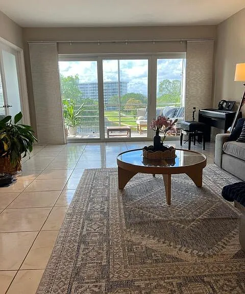 2751 N Palm Aire Dr #402 — Photo 22