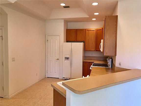 5th image of 650 NW Red Pine Way