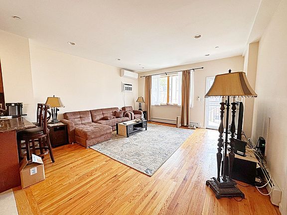 2nd image of 71 Bay 28 St #2