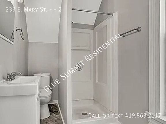 5th image of 233 E Mary St #2