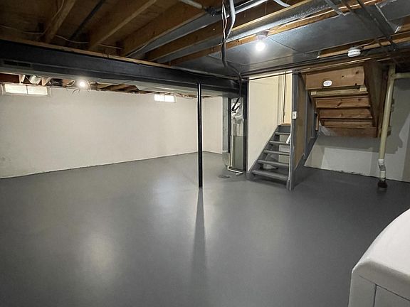 2nd image of 1654 Wintercrest St #1654