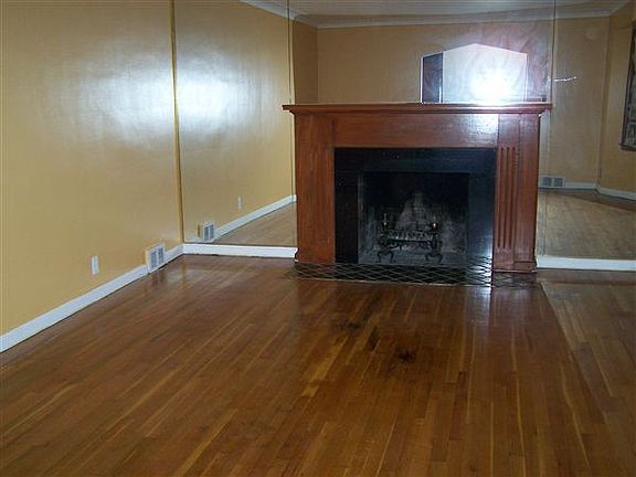 Livingroom/Fireplace