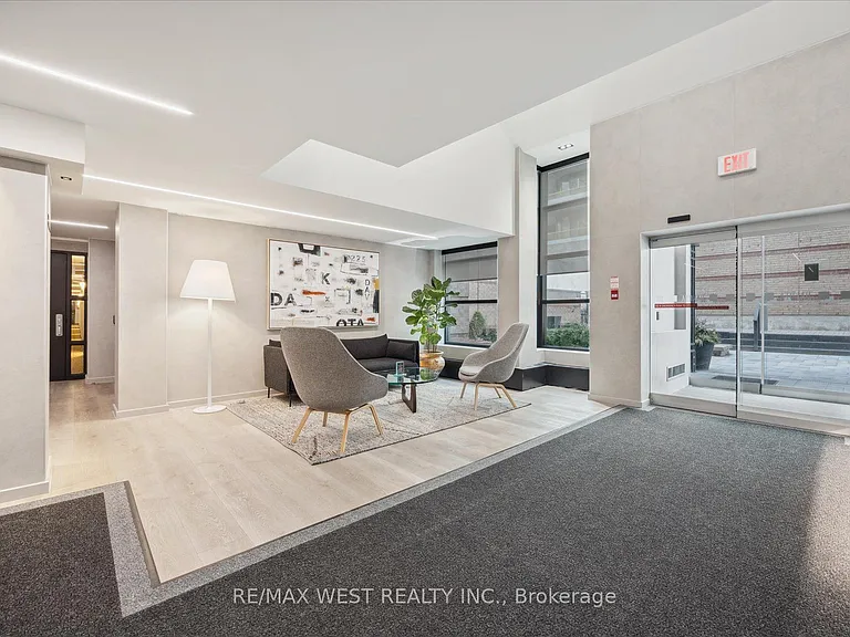 225 Davenport Rd #503 — Photo 18