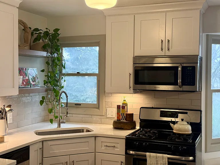 44 Lafayette Ave NE #2 — Photo 3