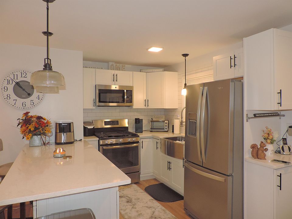 1st image of 39 Plantation Way