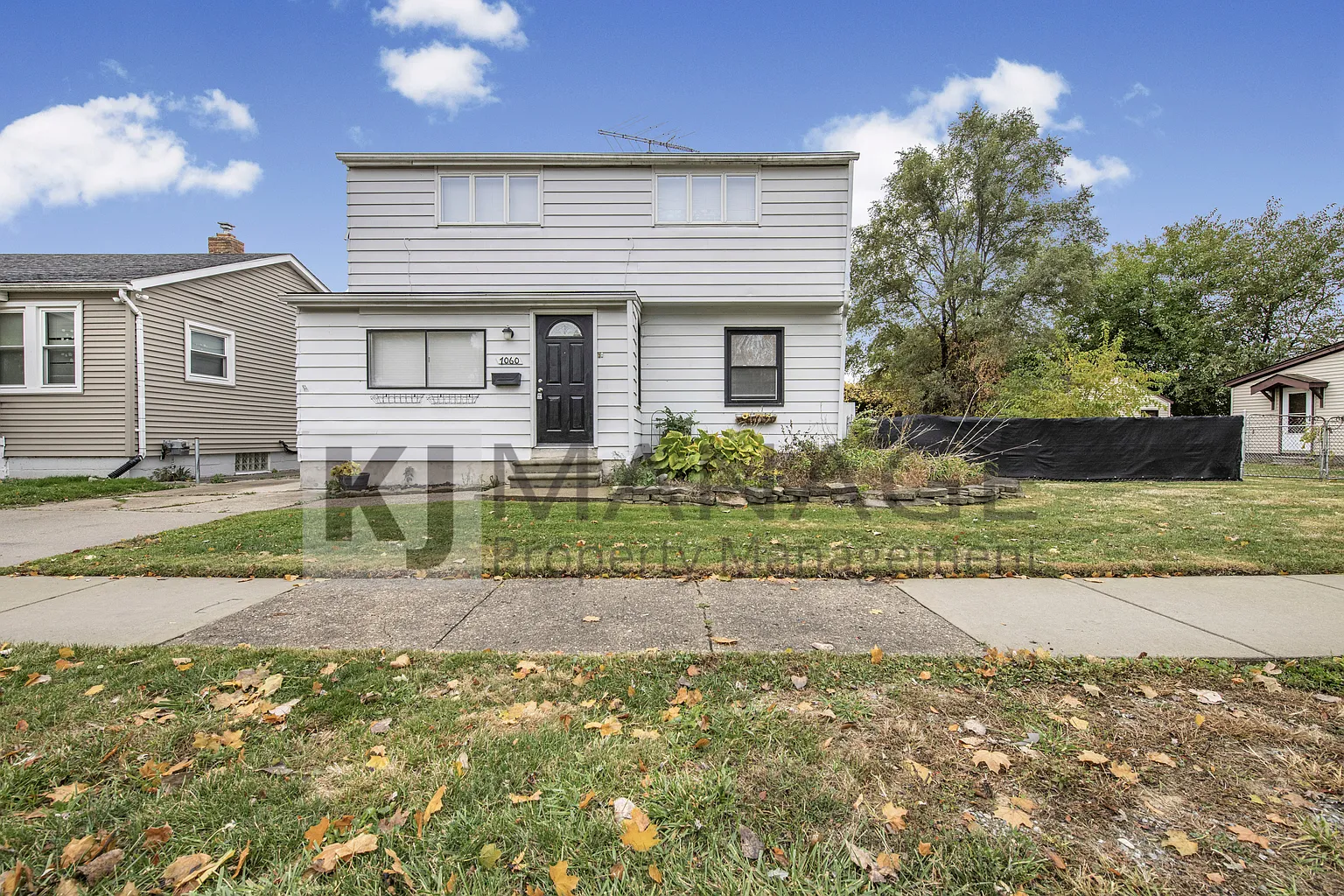 7060 Cadillac Ave photo 1