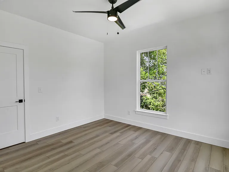 2466 Millwood Ave #A — Photo 29