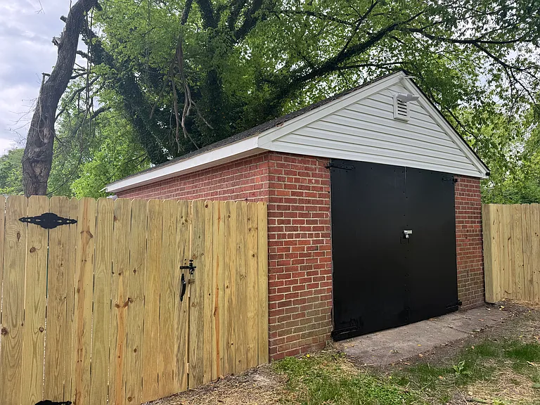 1150 W Washington St — Photo 9