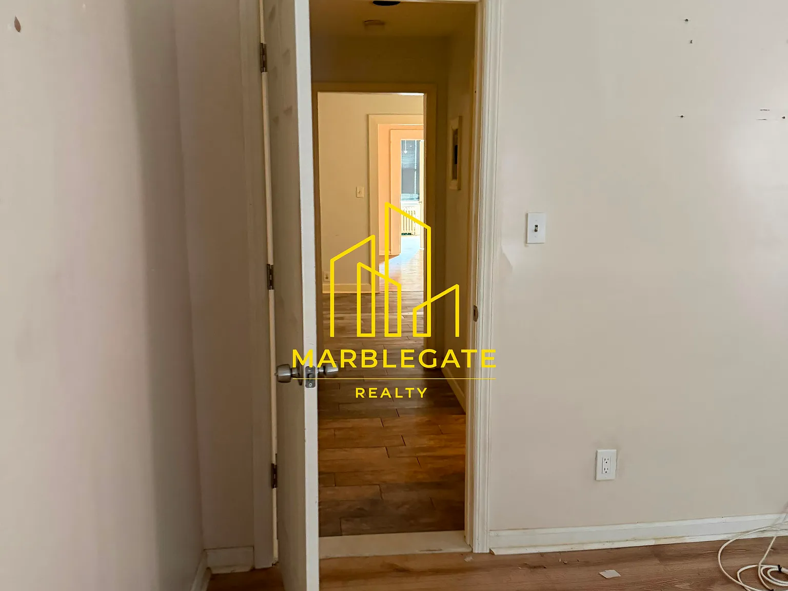2 bed, 850 sqft, $1,800 — Photo 3