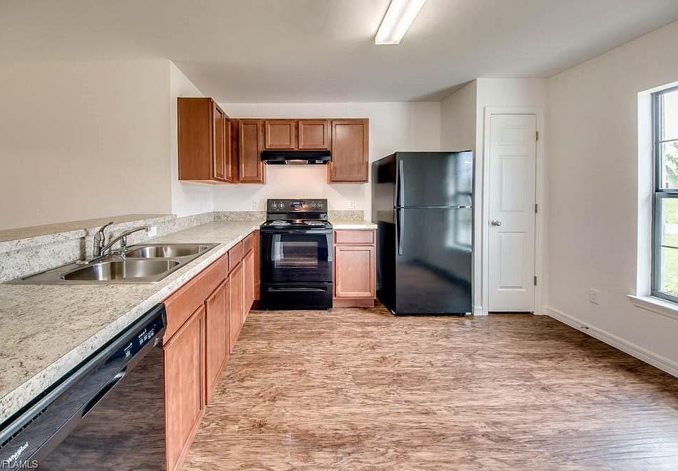 2nd image of 2731 NE 7th Pl