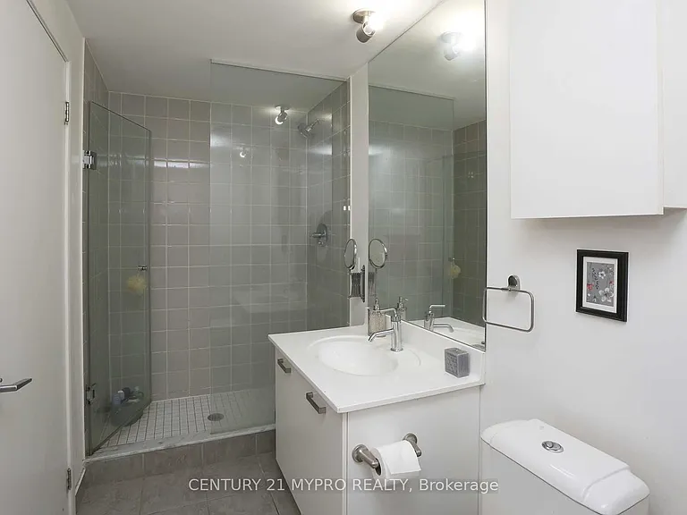 832 Bay St #4508 — Photo 11