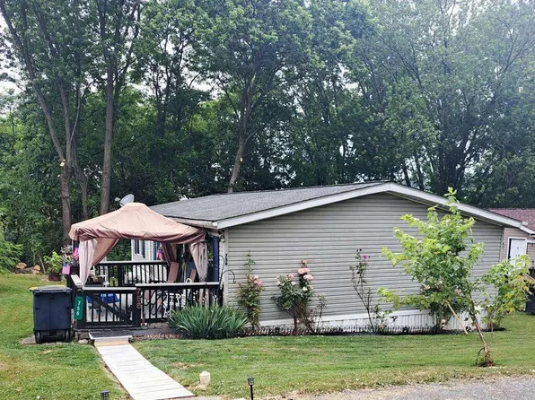 756 Willow Ln, Gap, PA 17527