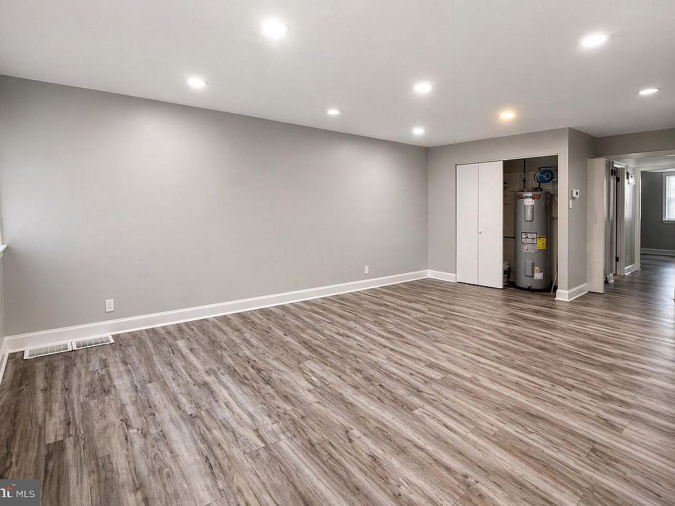 2nd image of 3906 Stone Gate Dr APT A