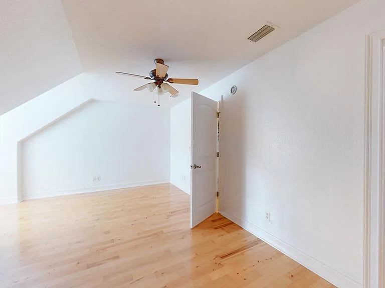 100 Sweetbriar Lakes Dr — Photo 53