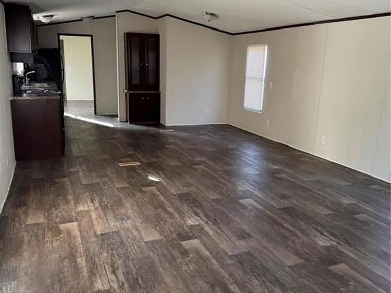 511 County Road 2218 — Photo 4
