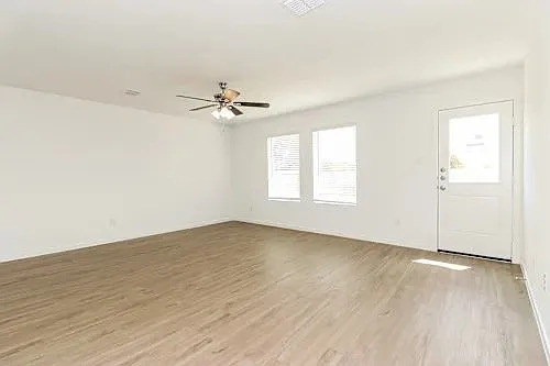 Spacious 4 Bed/2 Bath Single Family Home in Tampa - Available 09/01 - $1350/mo — Photo 1