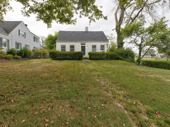 408 W Maple St, Nicholasville, KY 40356