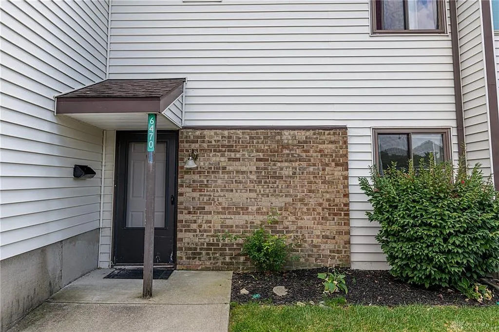 6470 Quintessa Ct photo 1