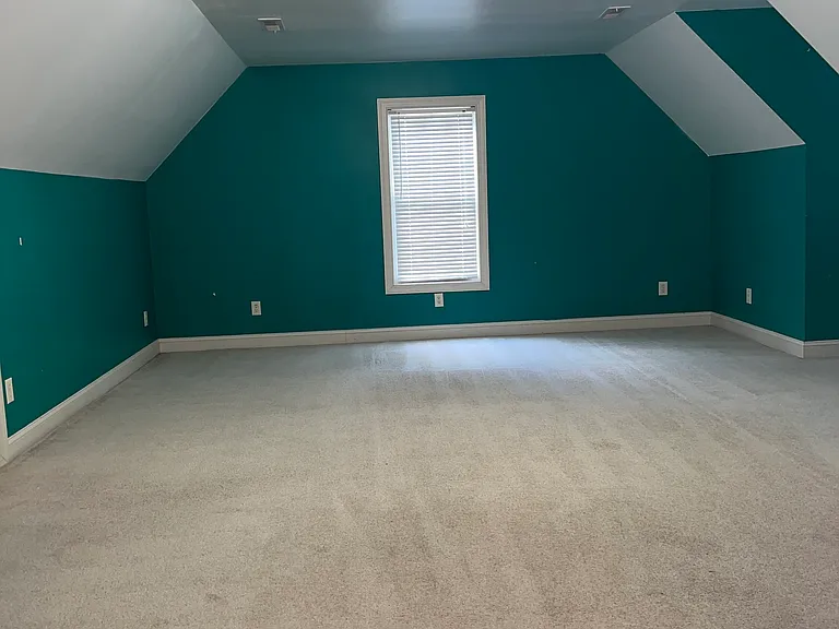 311 Pinecroft Dr — Photo 22
