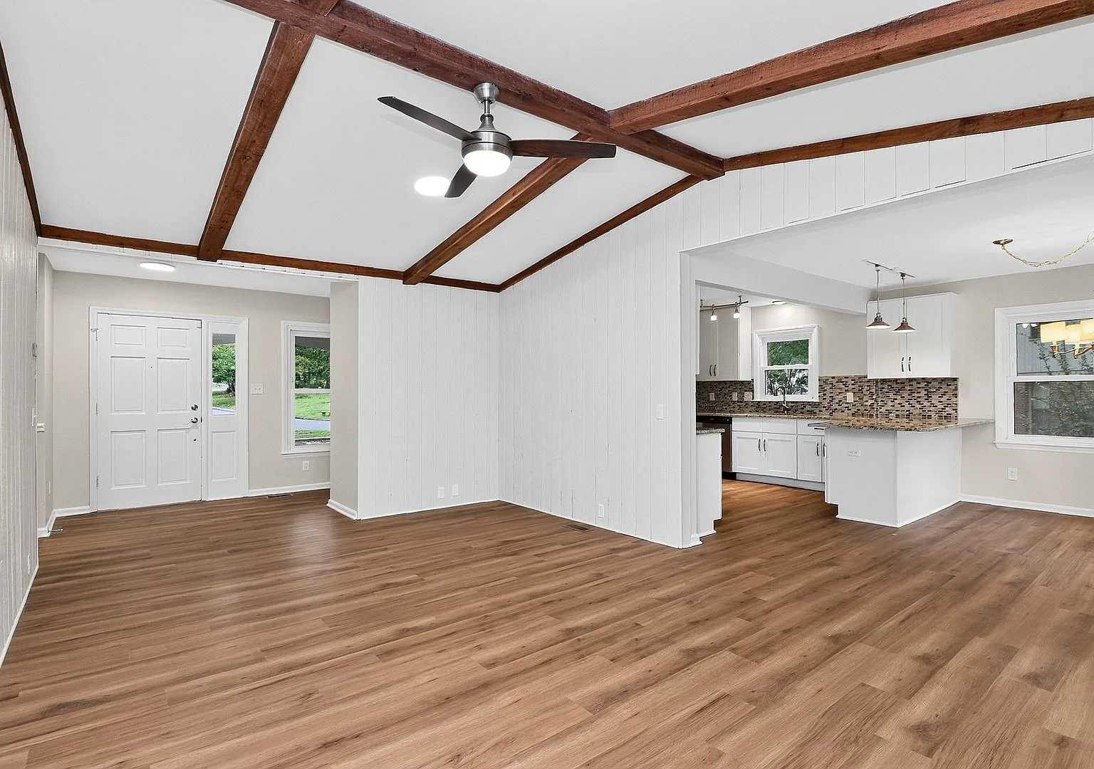 Gorgeous 3 Bedroom Home in Walnut Creek!! — Photo 1