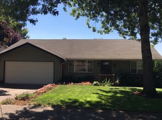 530 Hamilton St, Springfield, OR 97477