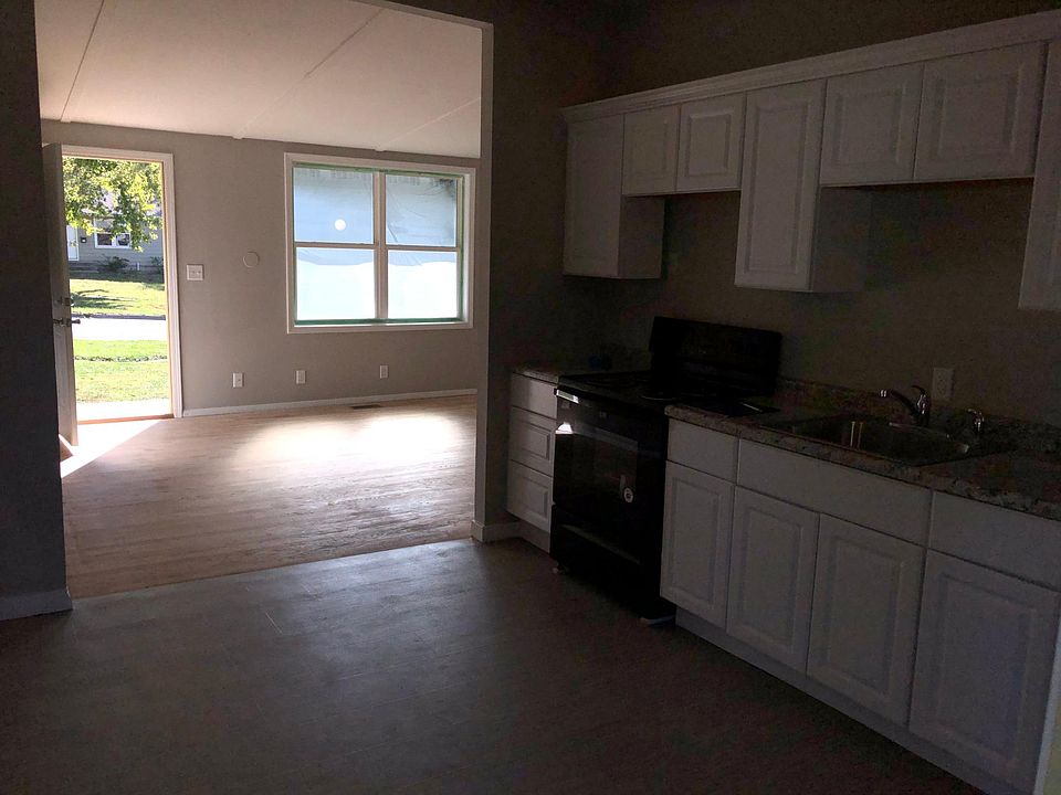 2nd image of 610 W 25th St APT A