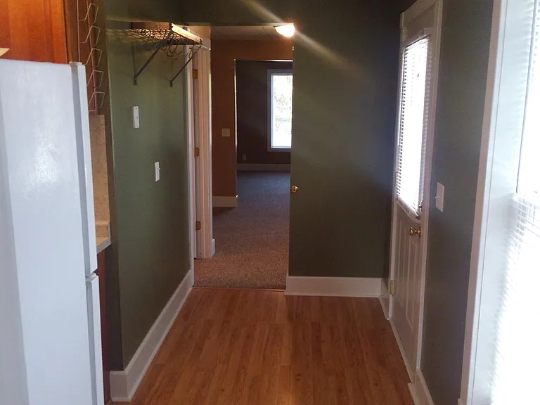 113 Laurel St W #4 — Photo 4